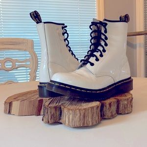 Size 8 airwalk doc martins